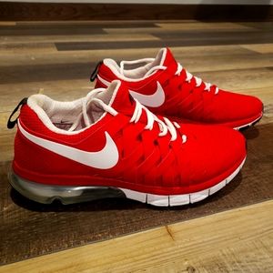 Nike Fingertrap Shoes